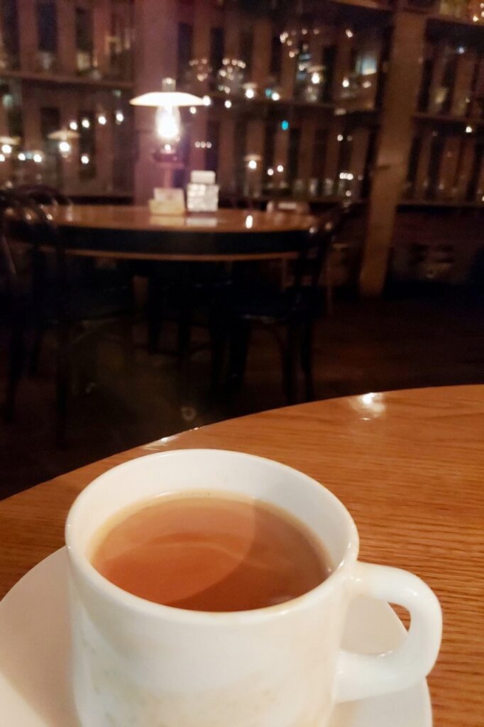 北一特製のミルクティー