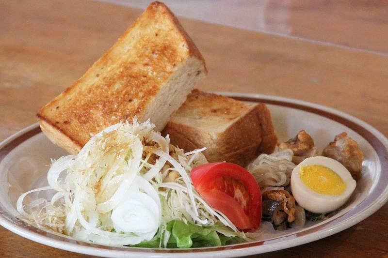 ボリュームのあるオススメランチの「パンセット」