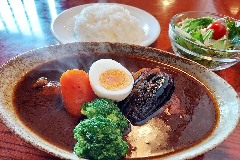 ＰＲＥＳＳ　ＣＡＦÉが提供しているカレー