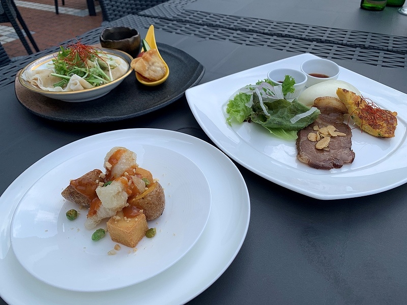 オールデイダイニング メムのExpressコースで提供されているフード3品。