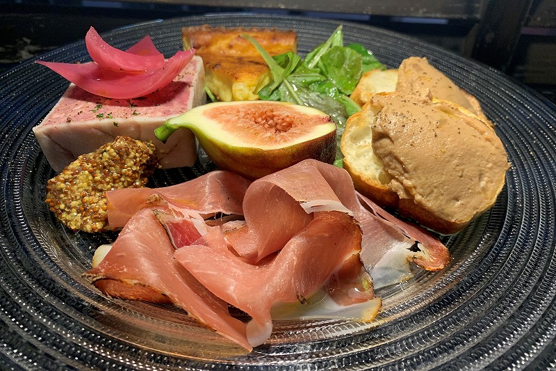 Bistro MIMIで提供されている前菜の盛り合わせ