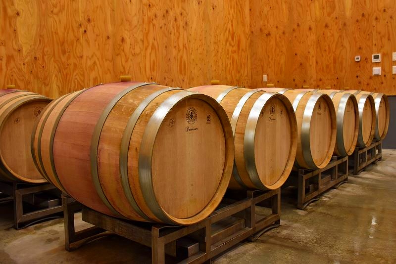 めむろワイナリーの木樽