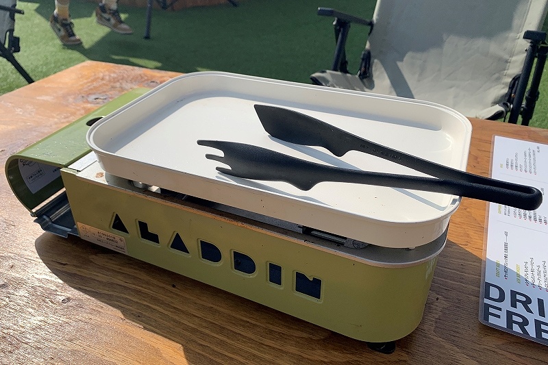 さっぽろ東急百貨店の屋上テラスビアガーデンでバーベキューを楽しむ際に使われるコンロ