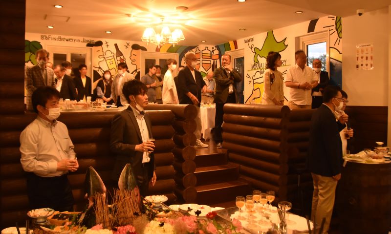 クラフトビール醸造所「イワナイブルワリー&ホテル」のプレオープンの様子