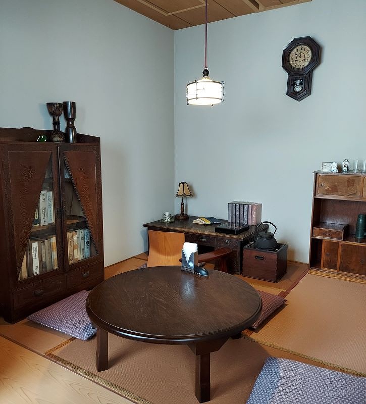 大正ロマンなインテリアが楽しめる「魁陽亭　越治（かいようてい　こしじ）」の店内