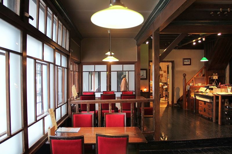 和風カフェくぼ家の店内