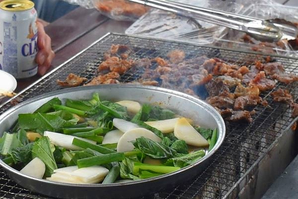 北海道･恵庭で新鮮野菜が主役のバーベキューを！ 採れたて野菜を蒸し焼きで楽しむ〈編集長☆発〉