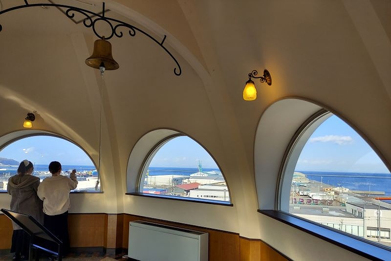 展望台となっている小樽洋菓子舗ルタオの建物一番上のドーム形部分