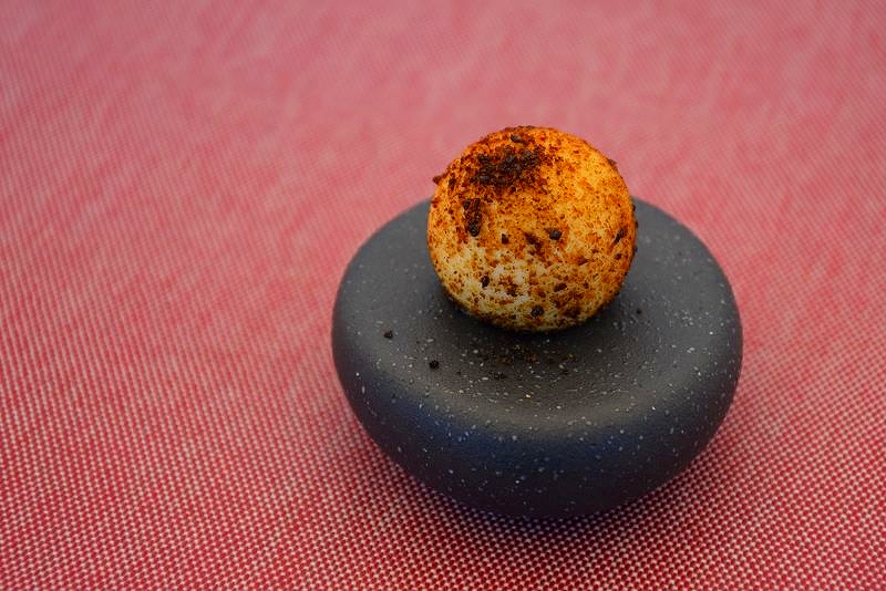 ユニークな形で提供されたバター