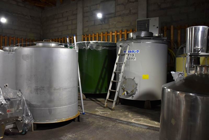 ワインの貯蔵タンク