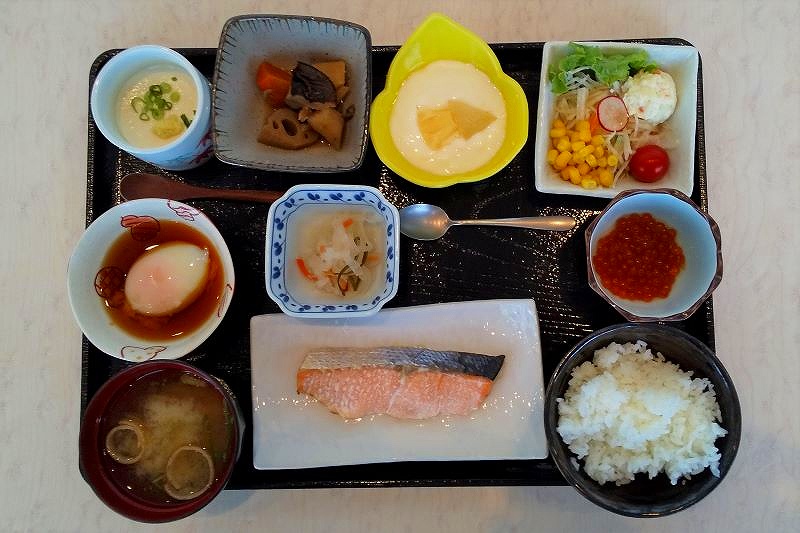 「ホテル日の出岬」の朝食