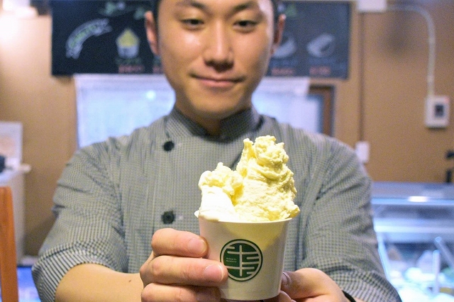 地元農産物でジェラート＊理学療法士から転身＊濵屋さん当別に開店＊ブルーベリー、トウモロコシ＊「素材の味楽しんで」