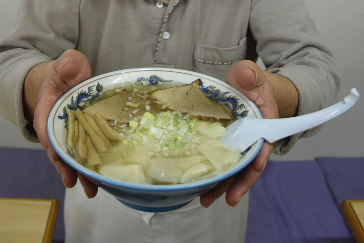 ２年後のラーメン　買って支えて＊釧路「愛楽亭」が応援券＊「経営続け恩返しを」