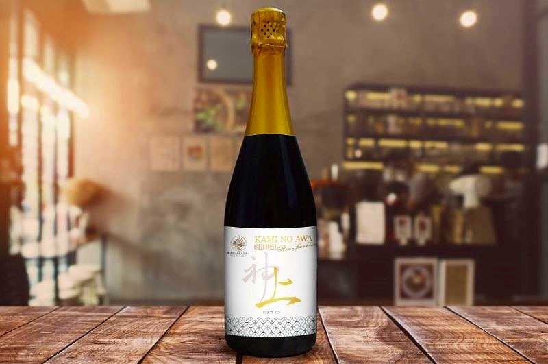 上ノ国ワイナリーの初リリースワイン「上の泡 セイベル ロゼスパークリング2021」