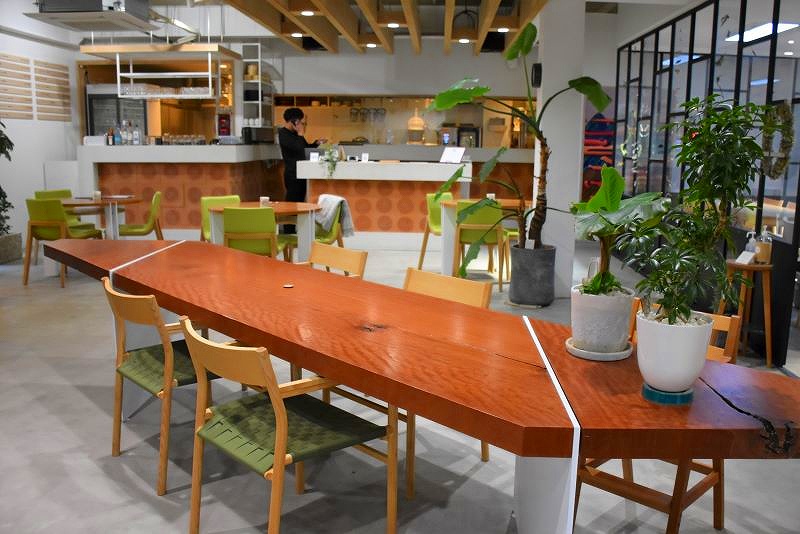 台湾式飲茶Cafe「飲茶ぷーあるパレンタ店」の店内