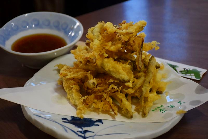 「郷土料理　奈辺久（なべきゅう）」のわかさぎ天麩羅