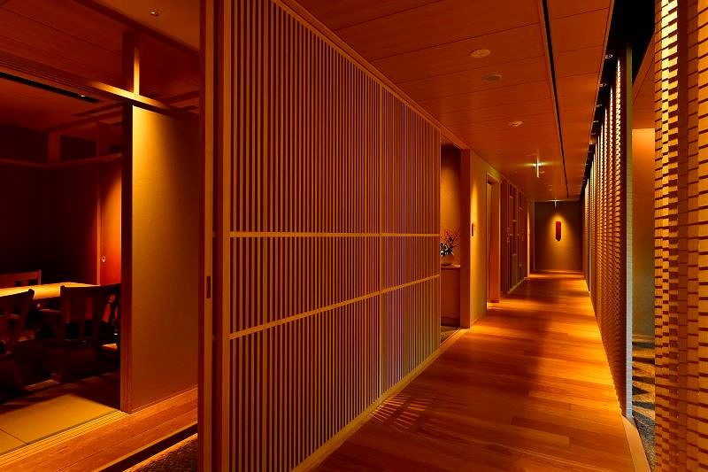レストラン「桵(ずい)」の廊下
