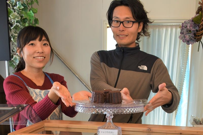 新十津川　木村さん夫妻の店＊米粉のパンや菓子好評＊「小麦アレルギーの人のために」＊石窯新設し１月再開