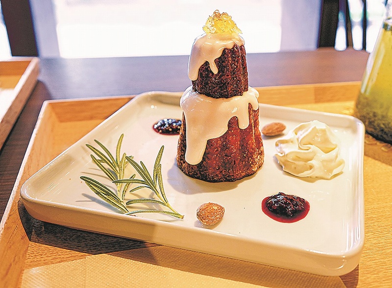 味チェンも楽しめる「ジョンソンズ・ティー・ラウンジ」の新作、２段重ねの「カヌレ・デ・カヌレ」