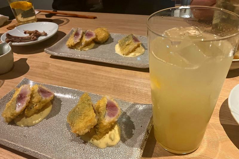 本当に良い感じの揚げ具合の「いい感じのアジフライ　ガリのタルタル」