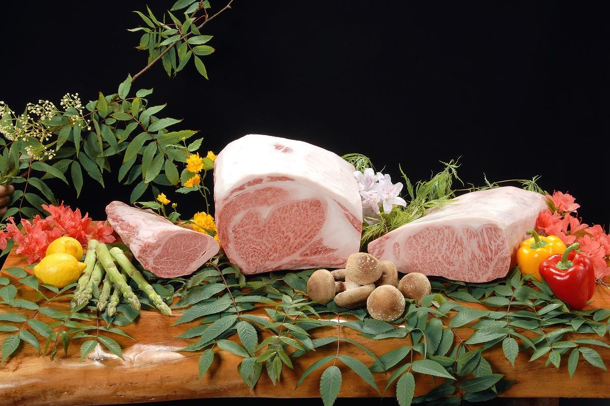 白老町観光を楽しむ！地元おすすめ11のポイント㊦現地ガイドと体験ツアー、白老牛や海産物を味わう＜北海道まち巡り＞　