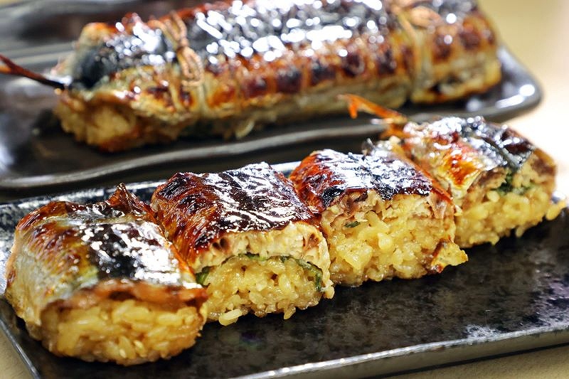 〈マチのこだわり味自慢〉魚政＝釧路市＊サンマとご飯　香ばしく