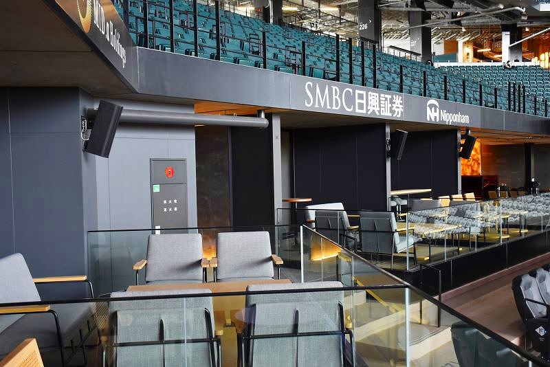 VIP席「バルコニースイート」