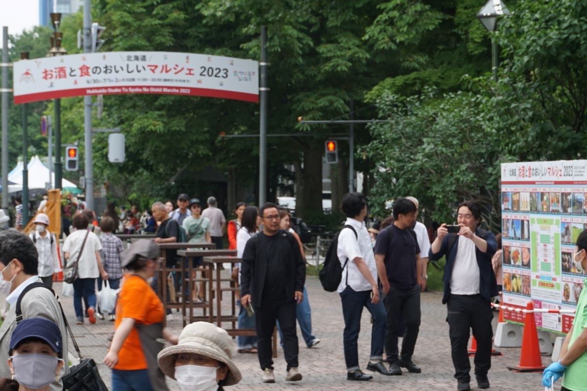 北海道産のワインや日本酒、ビール＆フードがずらり～「お酒と食のおいしいマルシェ2023」開幕！ 初日6/30レポート