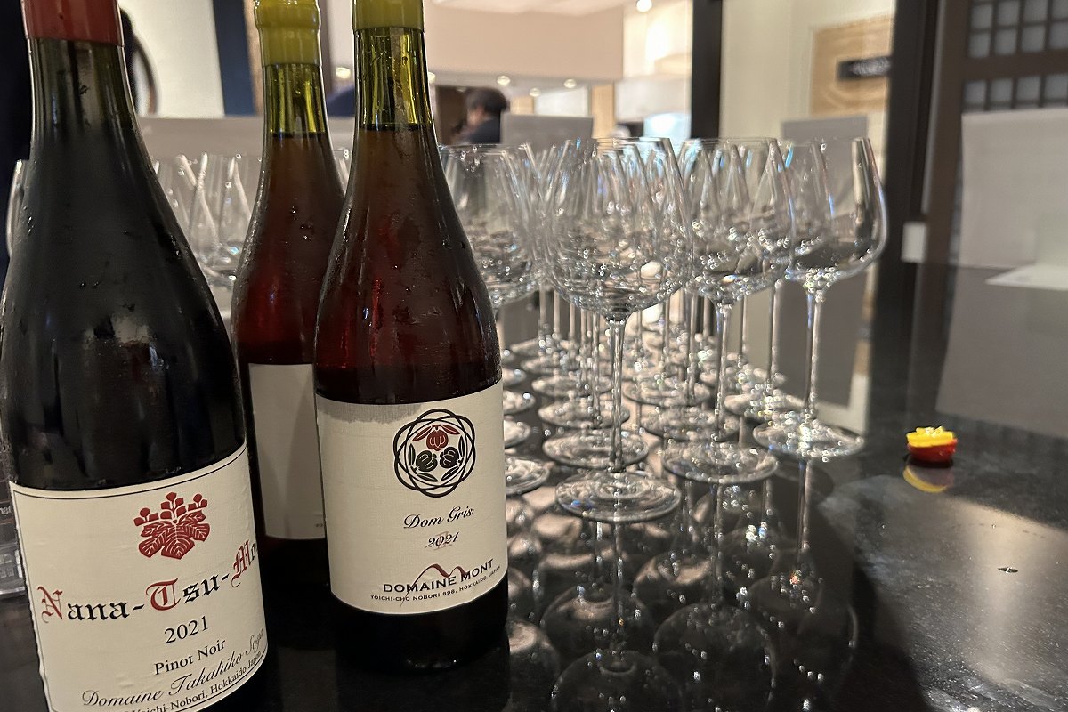 北海道産ワイン＆フードのマリアージュ ビュッフェ形式で満喫～「お酒と食のおいしいダイニング」開催