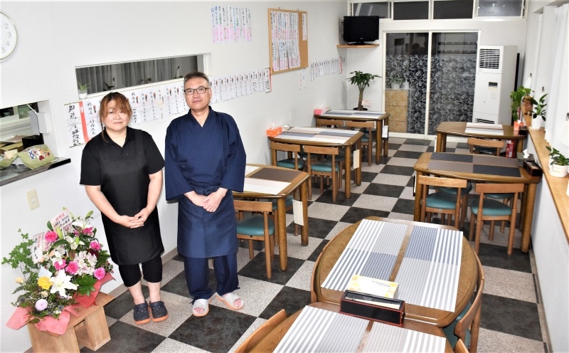 青苗の旅館　民宿と居酒屋に＊奥尻出身　若山さん夫妻が継承＊地域の憩いの場へ「少しでも活気を」