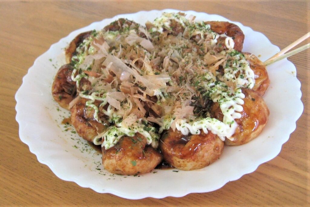 外はカリカリ、中はトロトロの「たこ焼き店　まいど」のたこ焼き