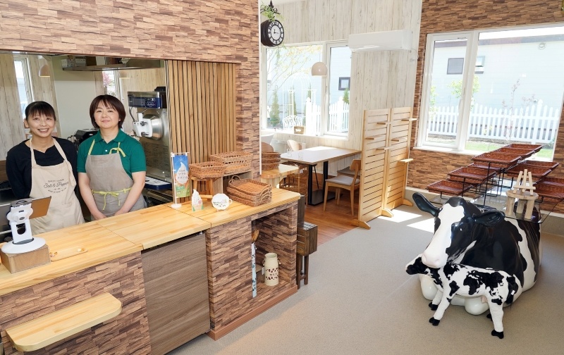 ６月２日に開業の「ベーカリーカフェ・サンライトファーム」