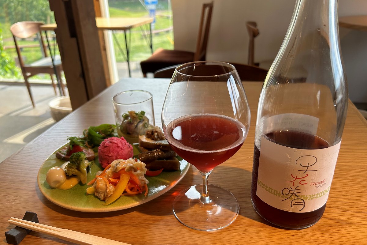 編集長のご褒美女子旅 2023 vol.１ 札幌編③道産ワインをランチや「昼飲み」で