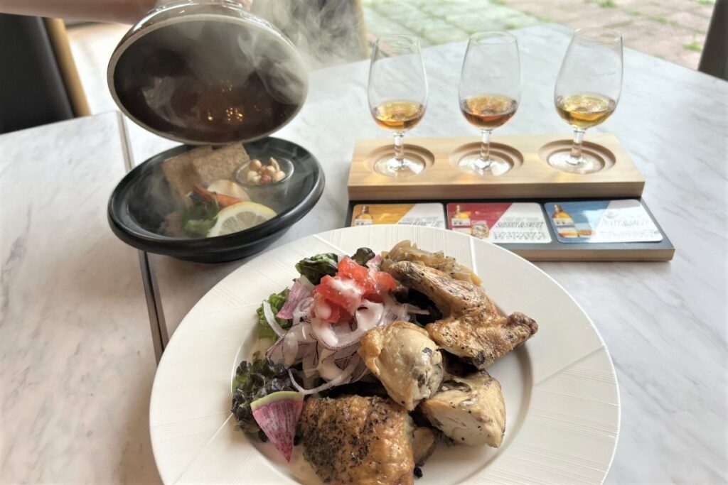 ニッカウヰスキー余市蒸溜所に併設されているレストラン「RITA’s KITCHIN(リタズ・キッチン)」の料理とウイスキー