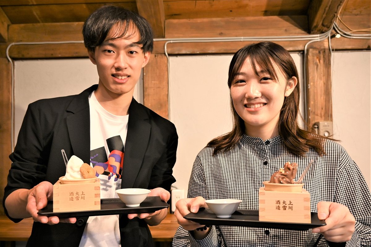 酒がけソフト　大人の味＊樽商大生、上川大雪とコラボ＊運営カフェで８月末まで販売