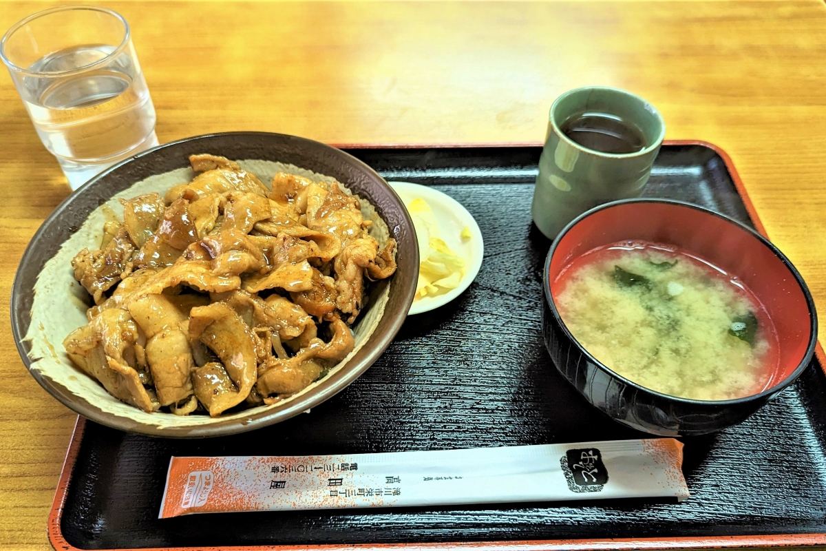 チャップ丼の高田屋７０年＊滝川の味　メニュー誕生半世紀＊秘伝の甘辛タレ＊２代目店主「長く続けたい」