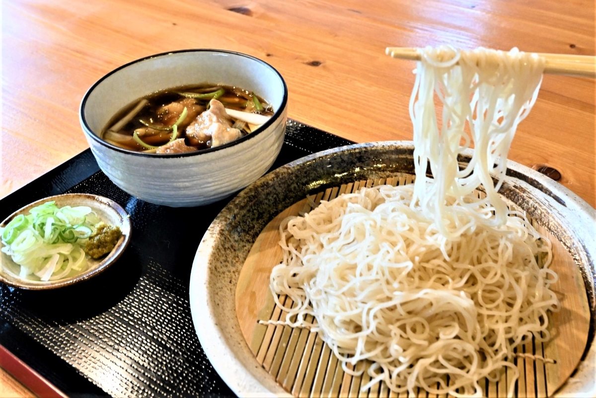 〈マチのこだわり味自慢〉元祖生そうめん　めんめん。＝岩見沢市＊生麺の弾力　小麦の風味