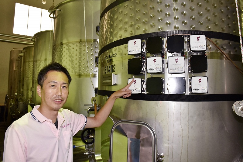 名曲で「振動醸造」奥尻ワイナリー＊タンク増設　２基体制に＊冬の荒波聞かせ白ワインも