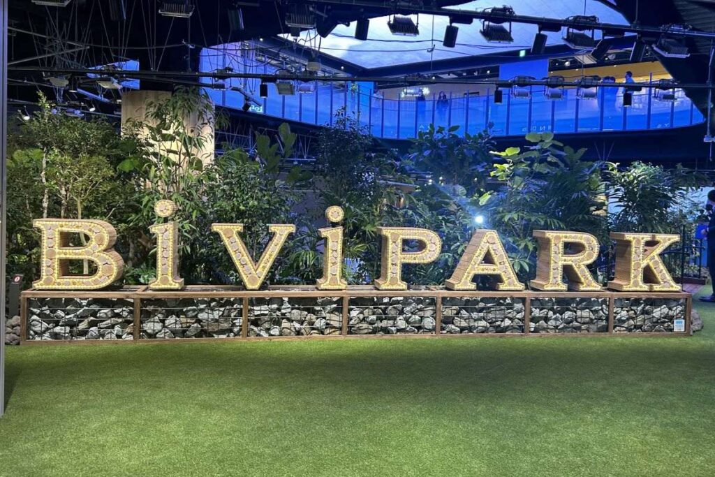 屋内でも緑を感じられる「BiVi　PARK」