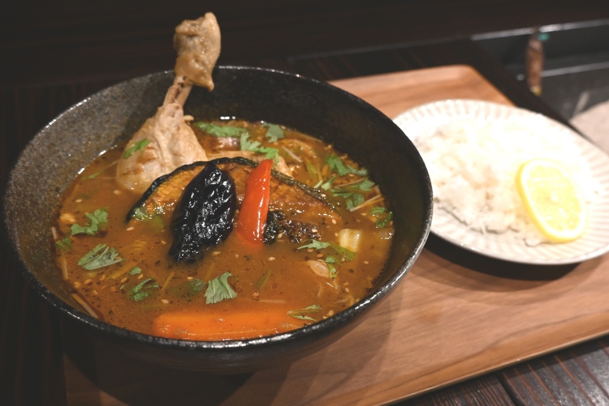 夜は炉端焼き／昼はスープカレー＊一日中楽しめる場所に＊訓子府中心部に開業