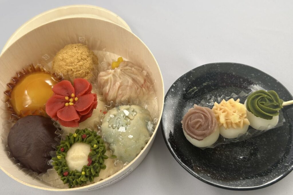 「Oh!　huggy!!」の７個ギフトボックス（左）とフラワー団子