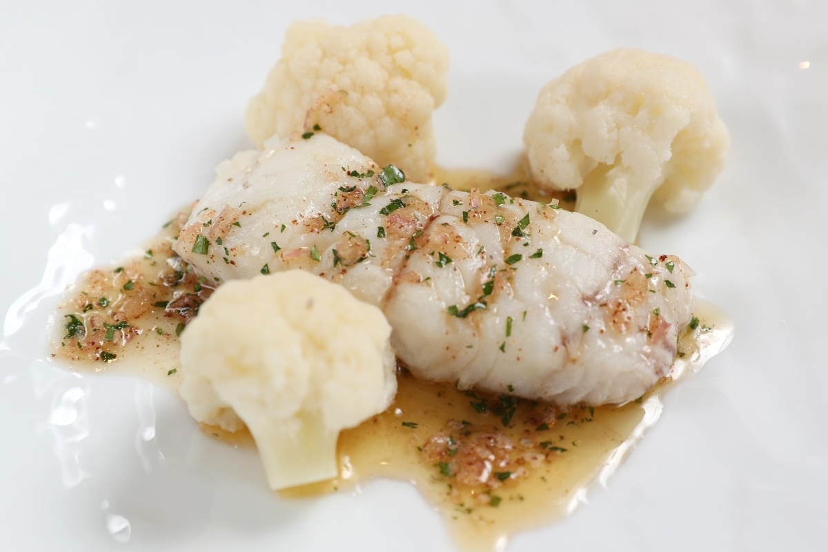 〈旬！を味わう〉マダラ 鍋料理だけじゃない＊身あっさり 包み焼き、蒸し煮も