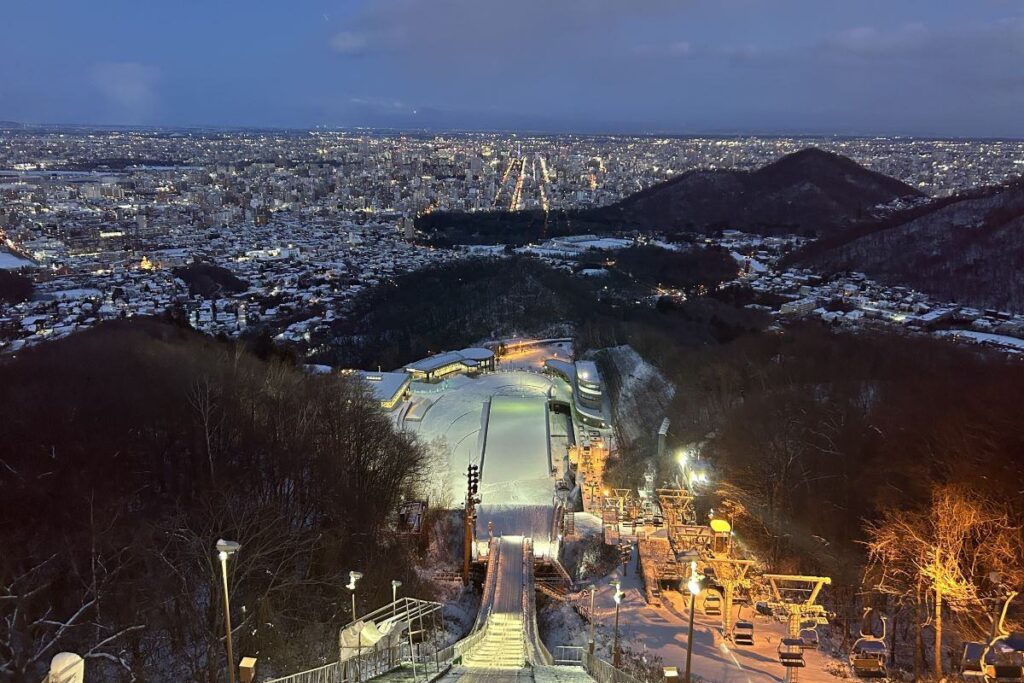 日没から闇が深まる「マジックアワー」もお勧め
