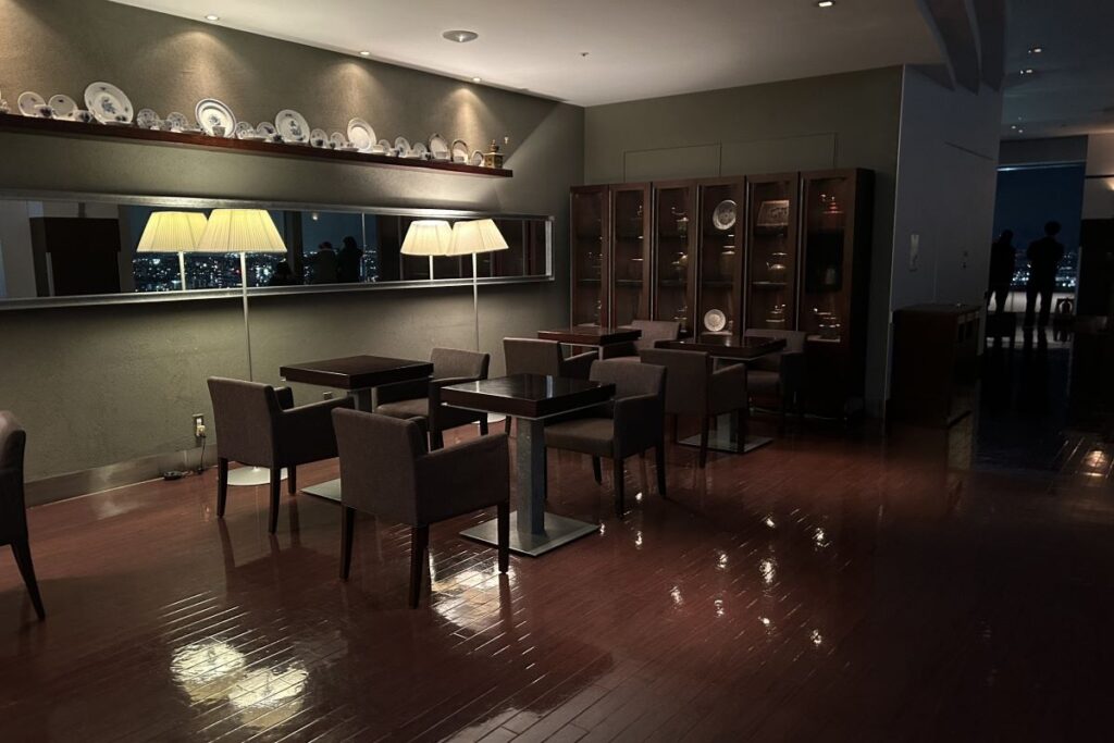 カフェの飲食スペース