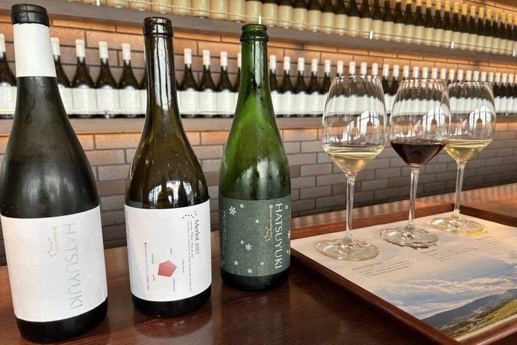 仮面葡萄会に参加する「NIKI HILLS Winery」のワイン(当日提供のワインとは異なる場合がある)