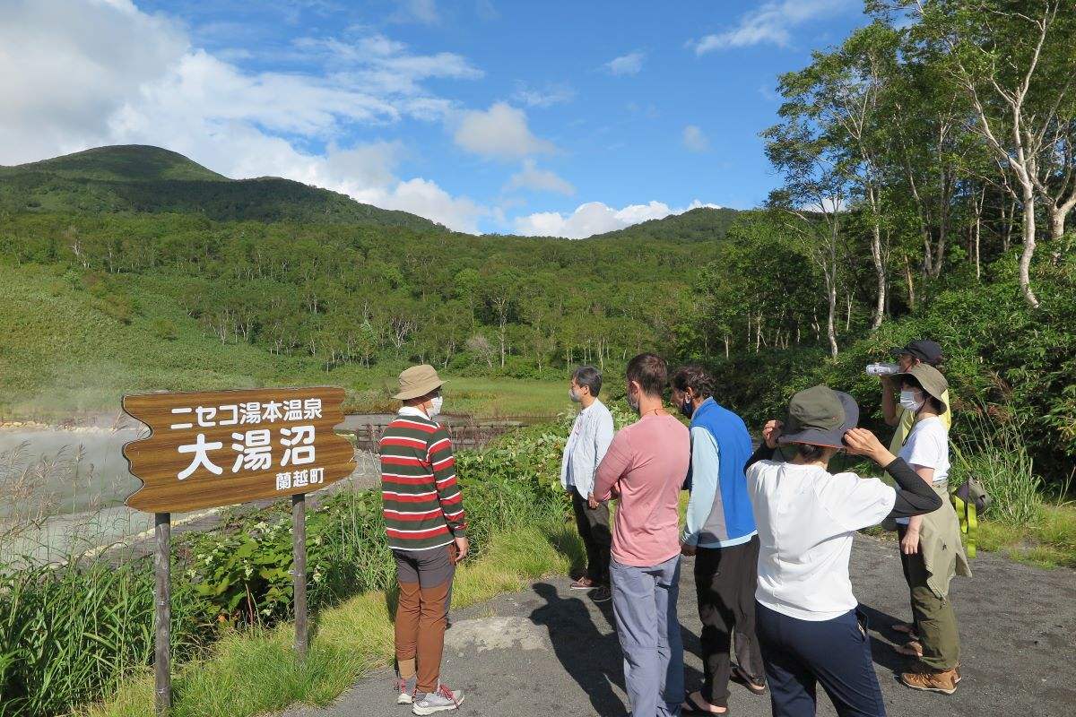 北海道でアドベンチャートラベル！①ニセコで温泉と硫黄山ハイキング～関係者向けツアーを紹介