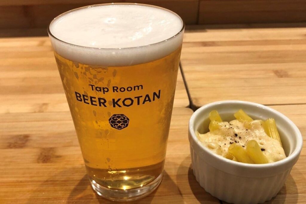 Tap Room BEER KOTANのビールとマカロニチーズのセット