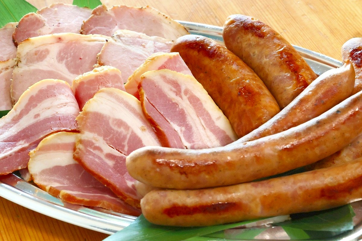 〈マチのこだわり味自慢〉大雪山麓社＝旭川市＊豚肉のうまみ 飼料にササ