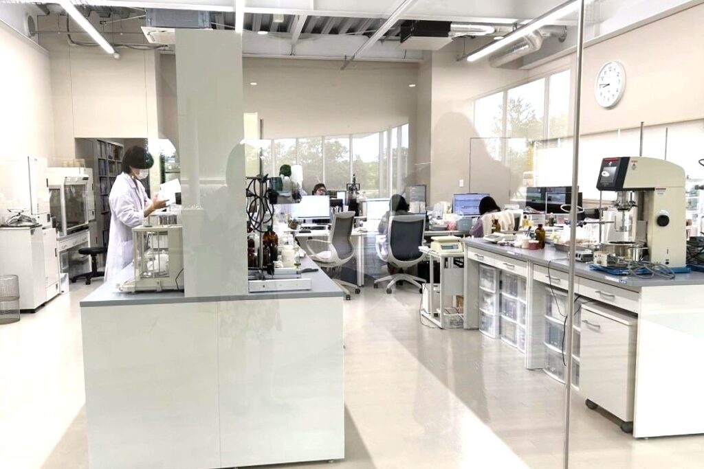 製品の開発をしている研究開発室